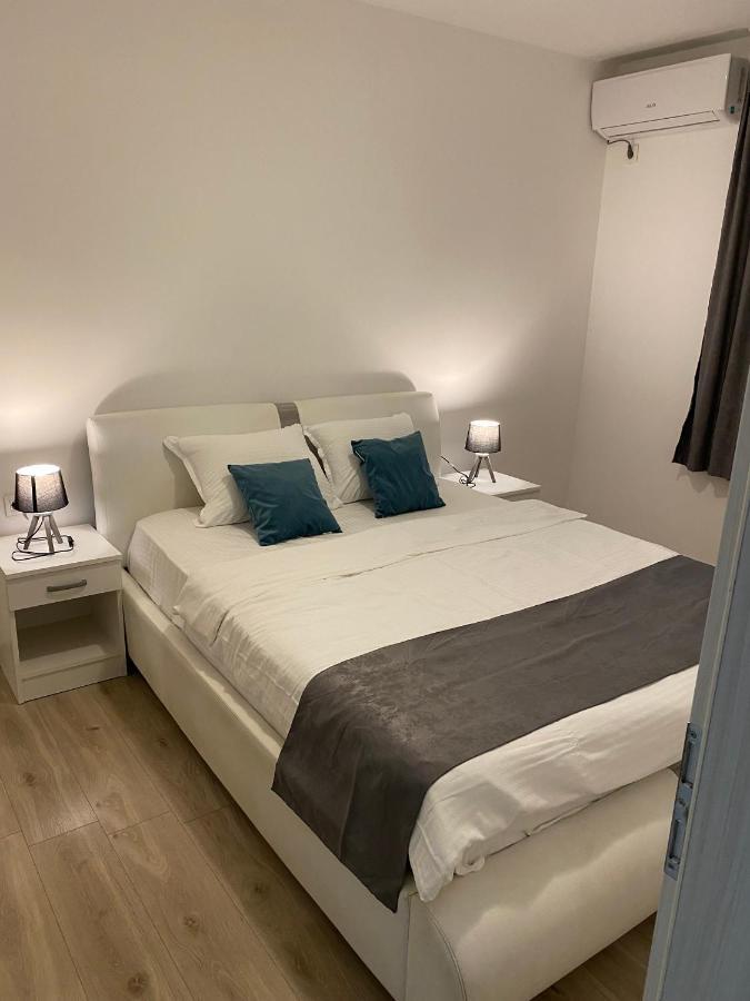 Apartments Sidro Dobra Voda Εξωτερικό φωτογραφία